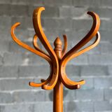 Baumann parrot coat rack