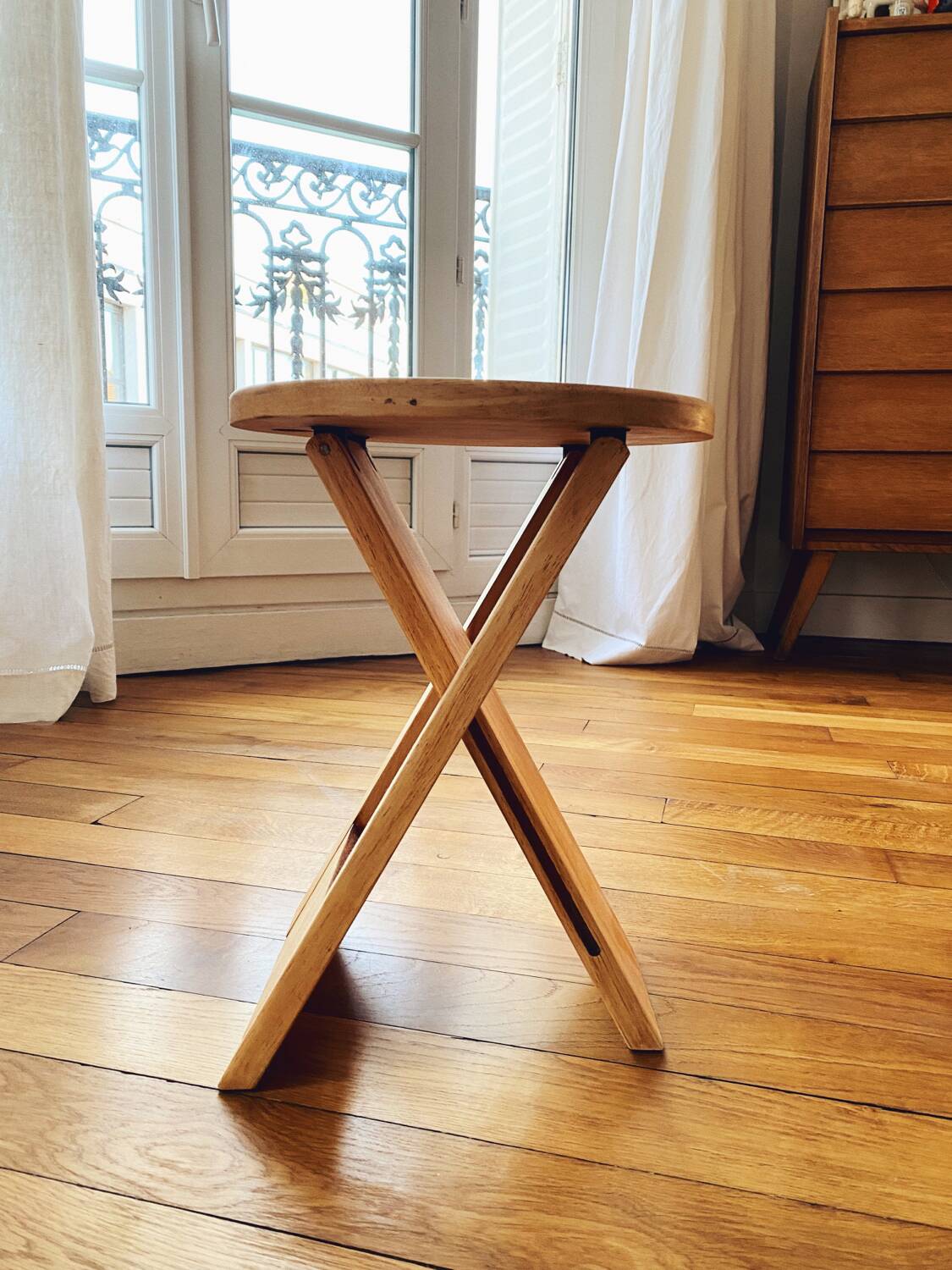 Suzy light wood stools, Adrian Reed, 1970