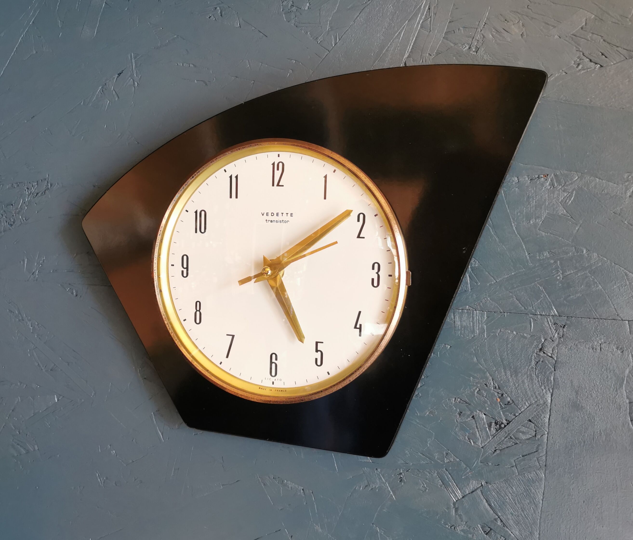 Vintage formica clock silent asymmetrical wall pendulum "Vedette noir"