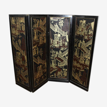 Japanese-decorated screen and black laque