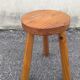 Tabouret tripode