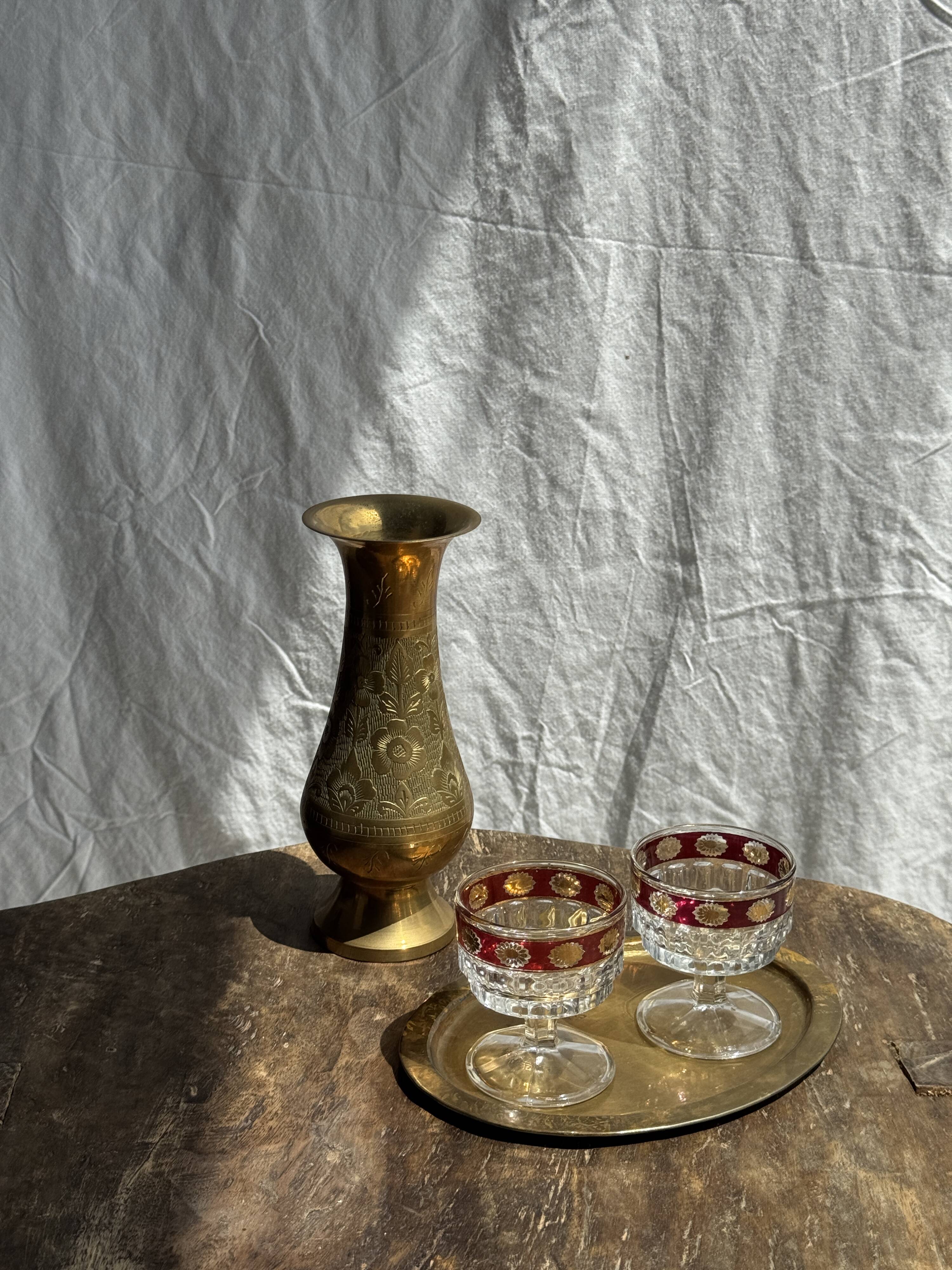 Small vintage Indian oval gold tray L14.5