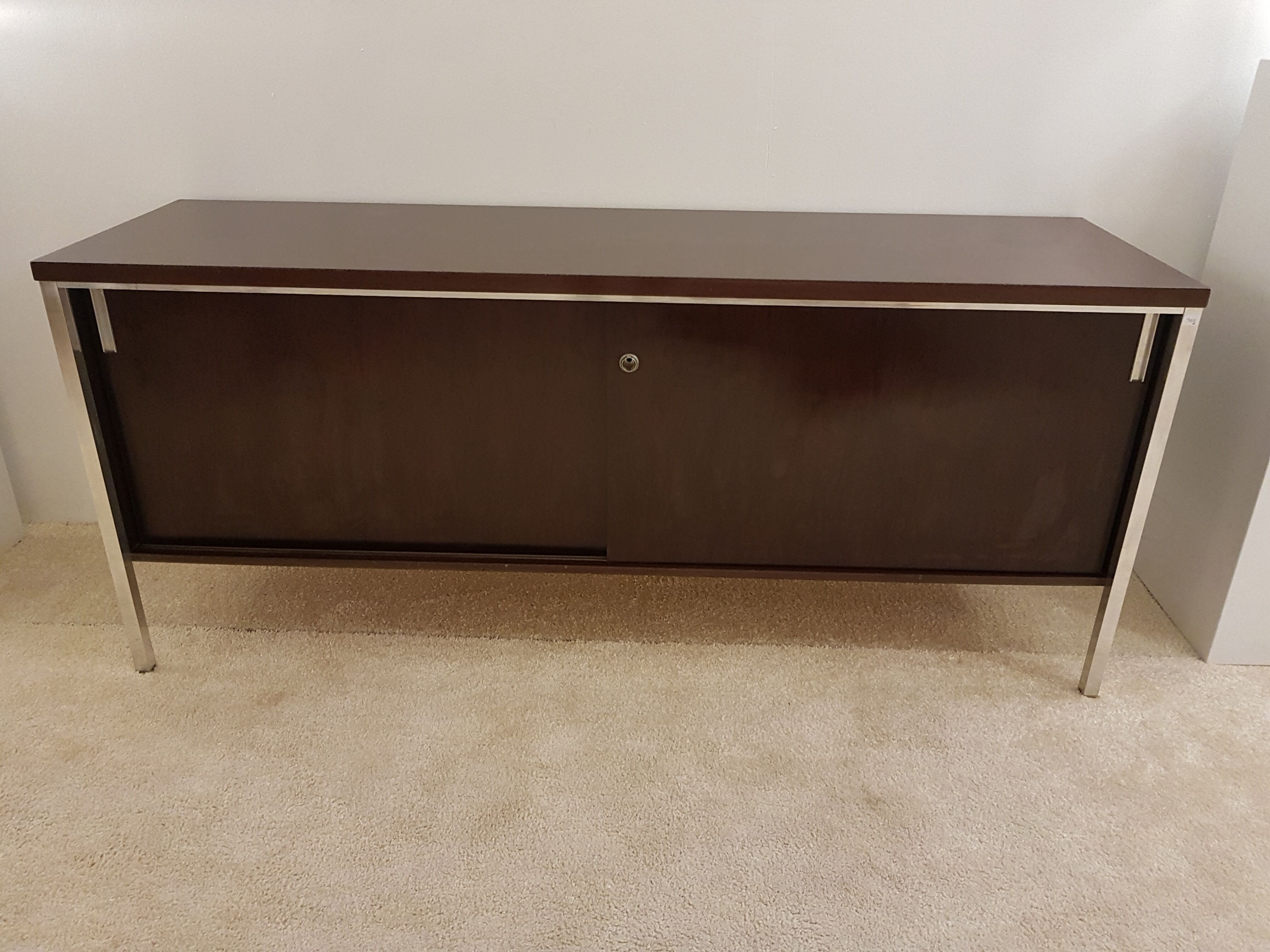Sideboard in varnished rosewood
