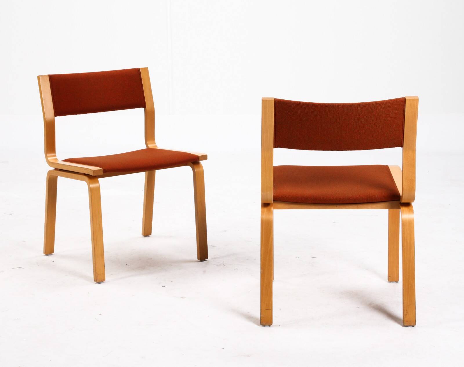 12 chaises Arne Jacobsen édition Fritz Hansen 1978 Danemark