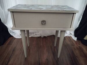 table De chevet Vintage Beige