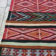 Tapis kilim berbère rouge multicolore en laine 100x200cm