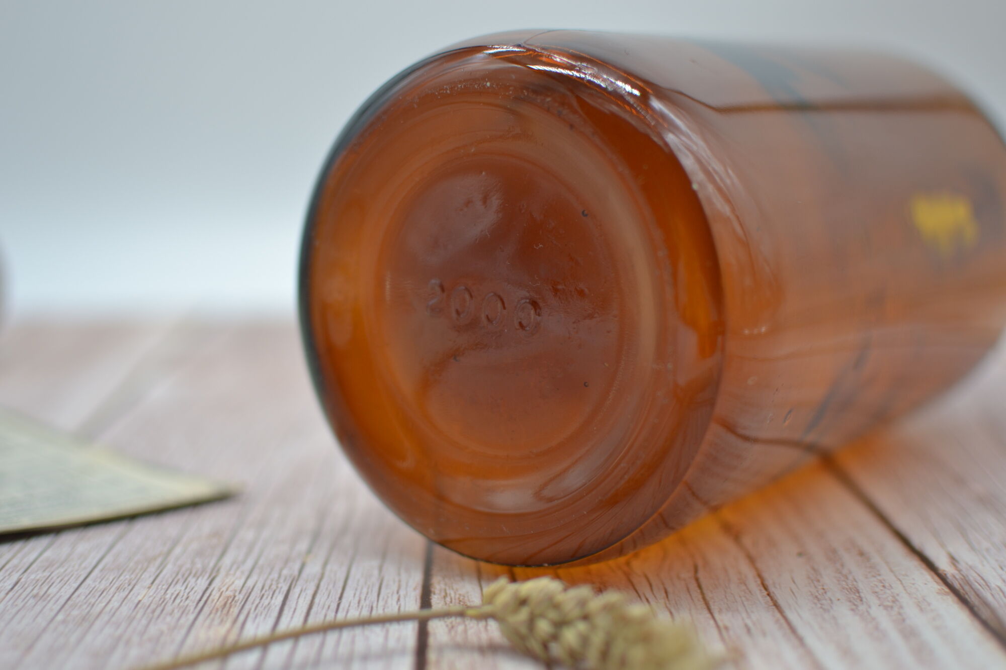 Old bottle amber glass pharmacy large capacity 2 liters