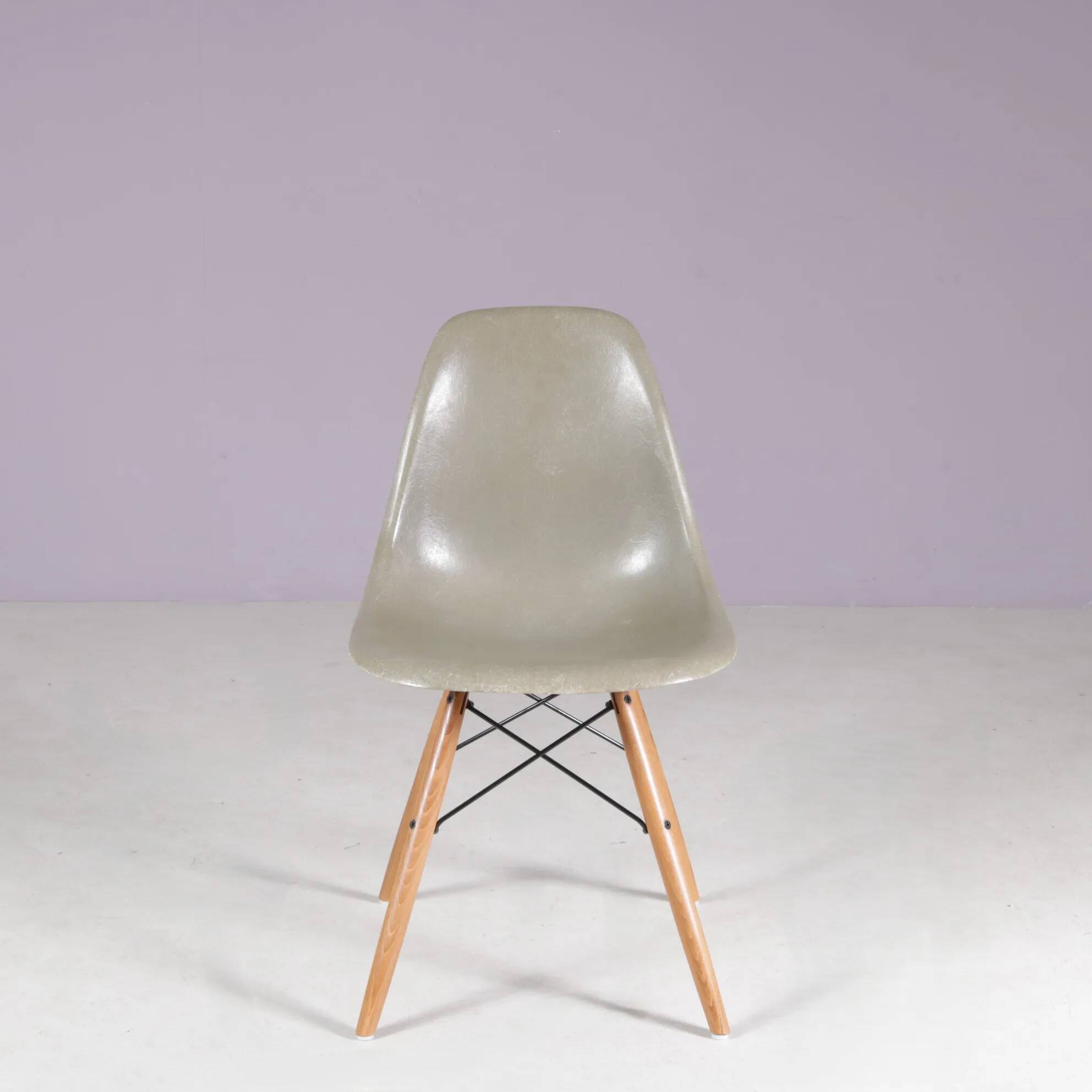 1960s set of 4 dining chairs in “sea foam” green fiberglass / Charles & Ray Eames / Herman Miller, USA