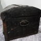 Malle ancienne noire