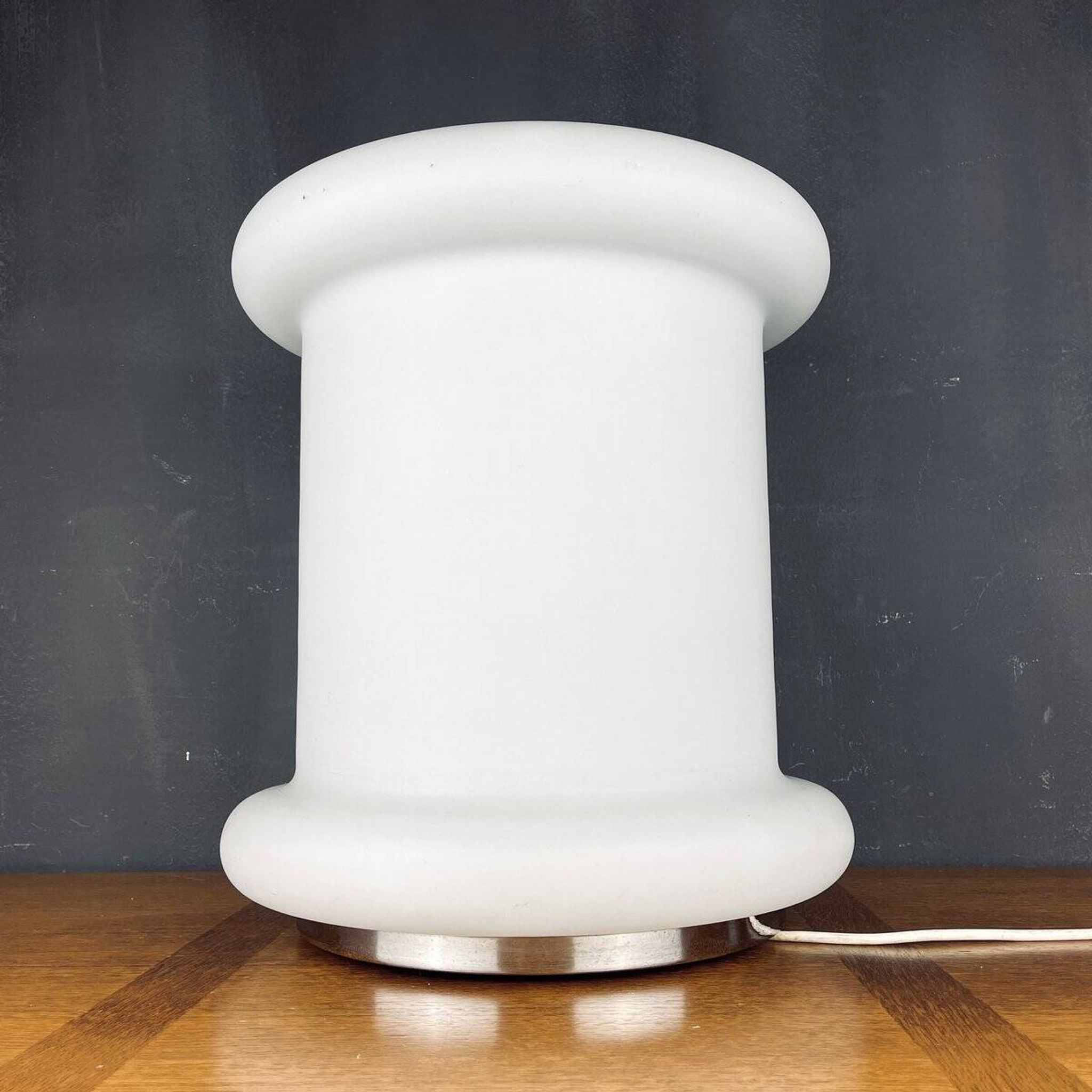 Mid-century floor lamp in white glass, Italy, 1970s.