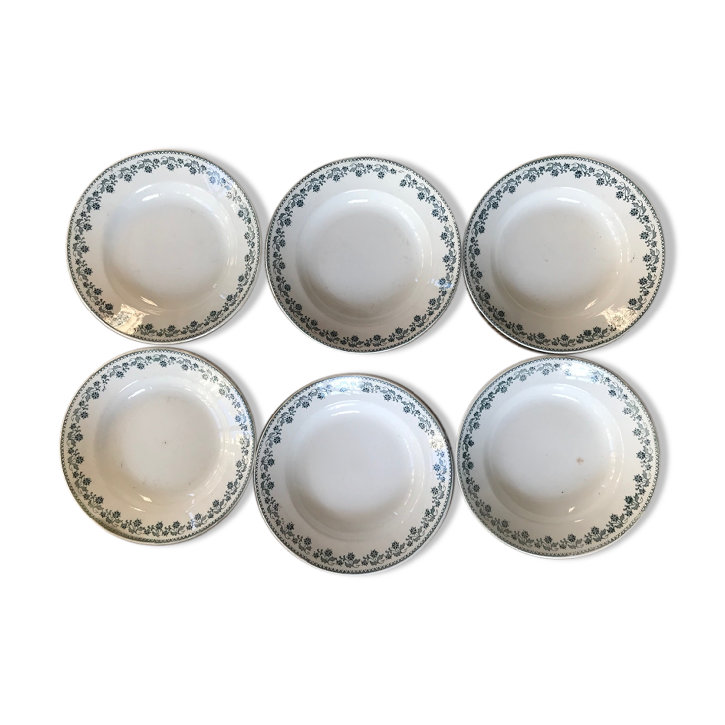 Set of 6 vintage pattern plates