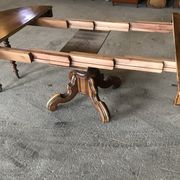 Table ovale à manger Napoléon III avec 3 allonges