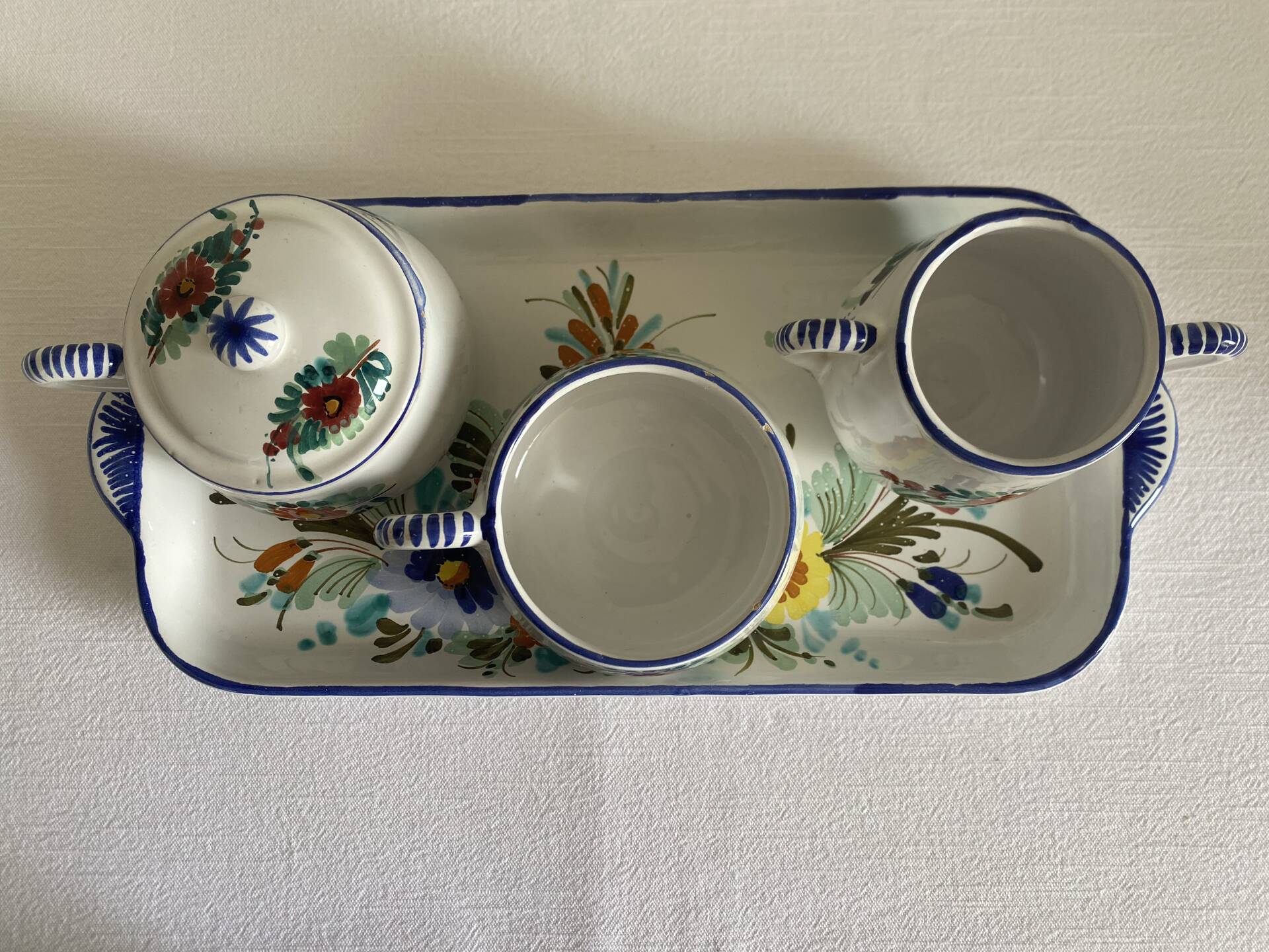 Coffee/breakfast service in Italian porcelain, Royal Peruzzi, thousand.