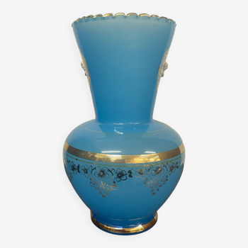 Vase en opaline bleue avec décor doré et camées incrustés années 70