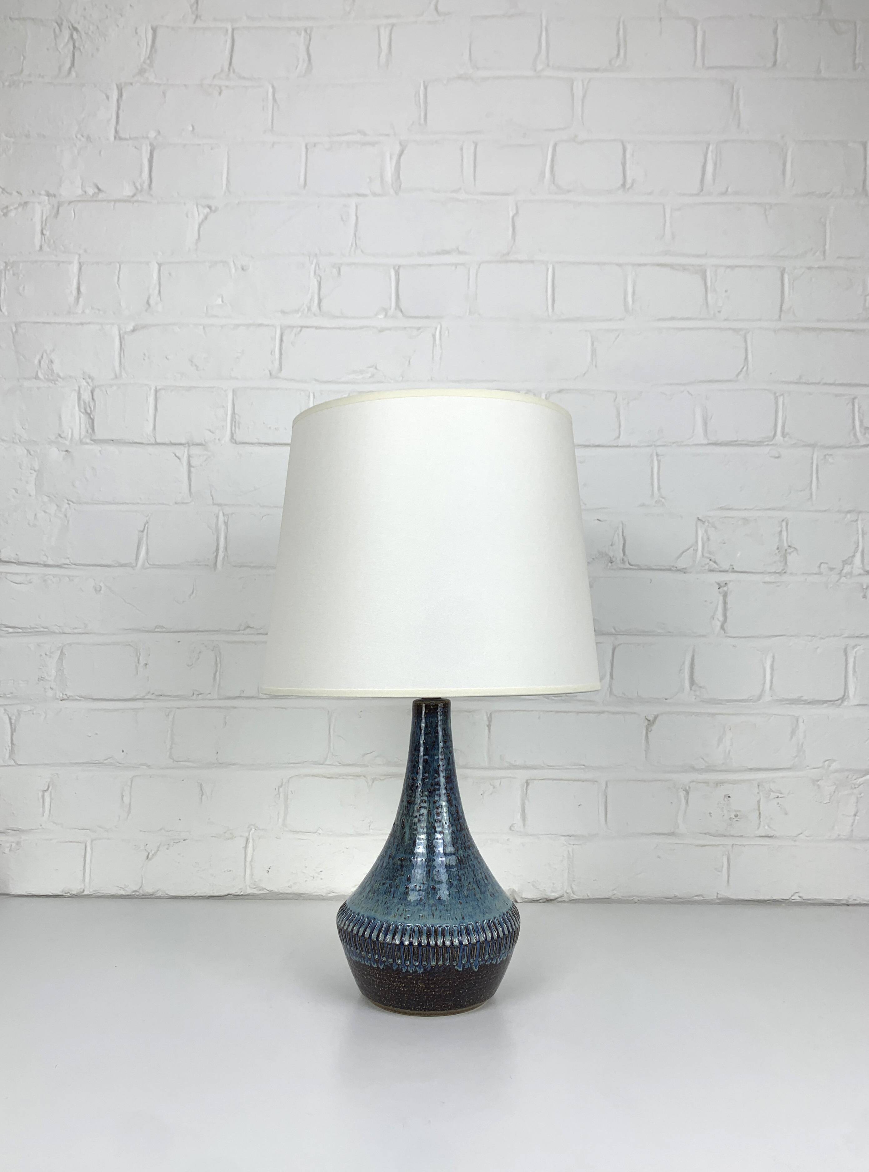 Danish table lamp in blue ceramic, Soholm Stentøj, Scandinavian Denmark