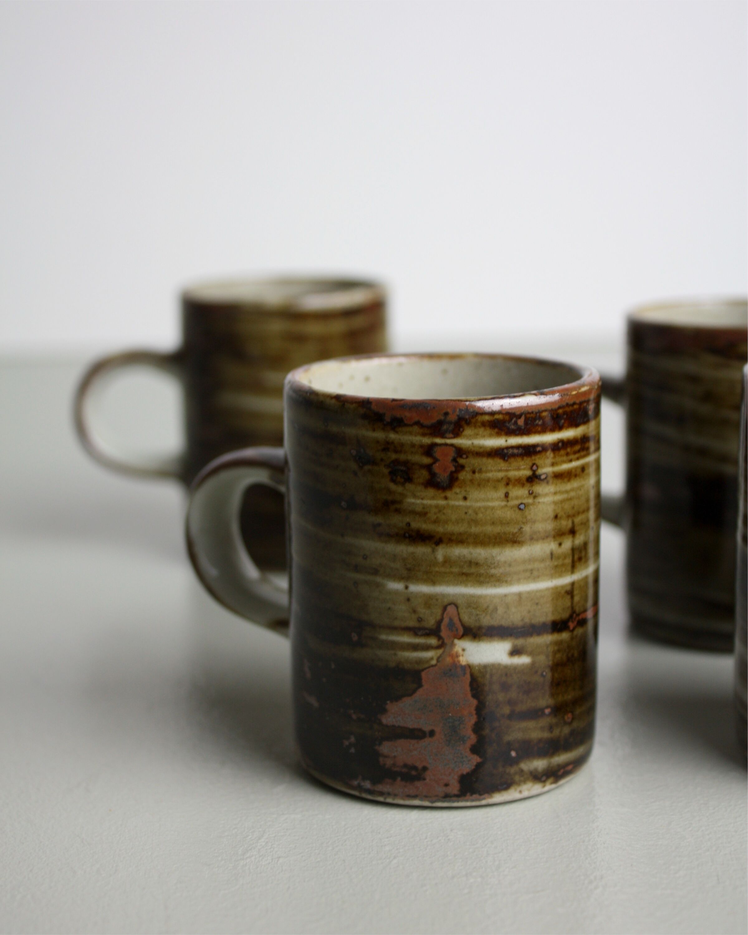 Enamelled stoneware coffee cups