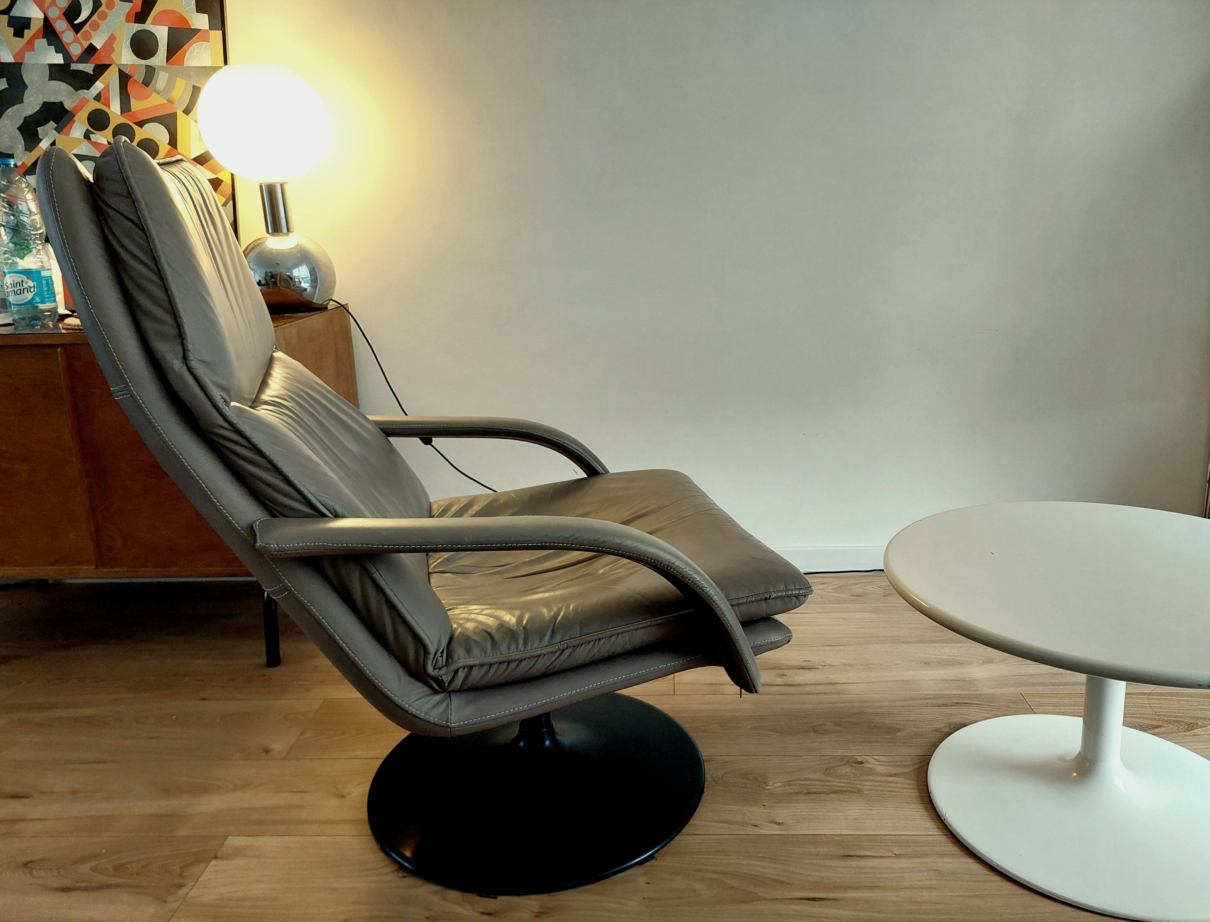 Lounge pivotant artifort geoffrey harcourt