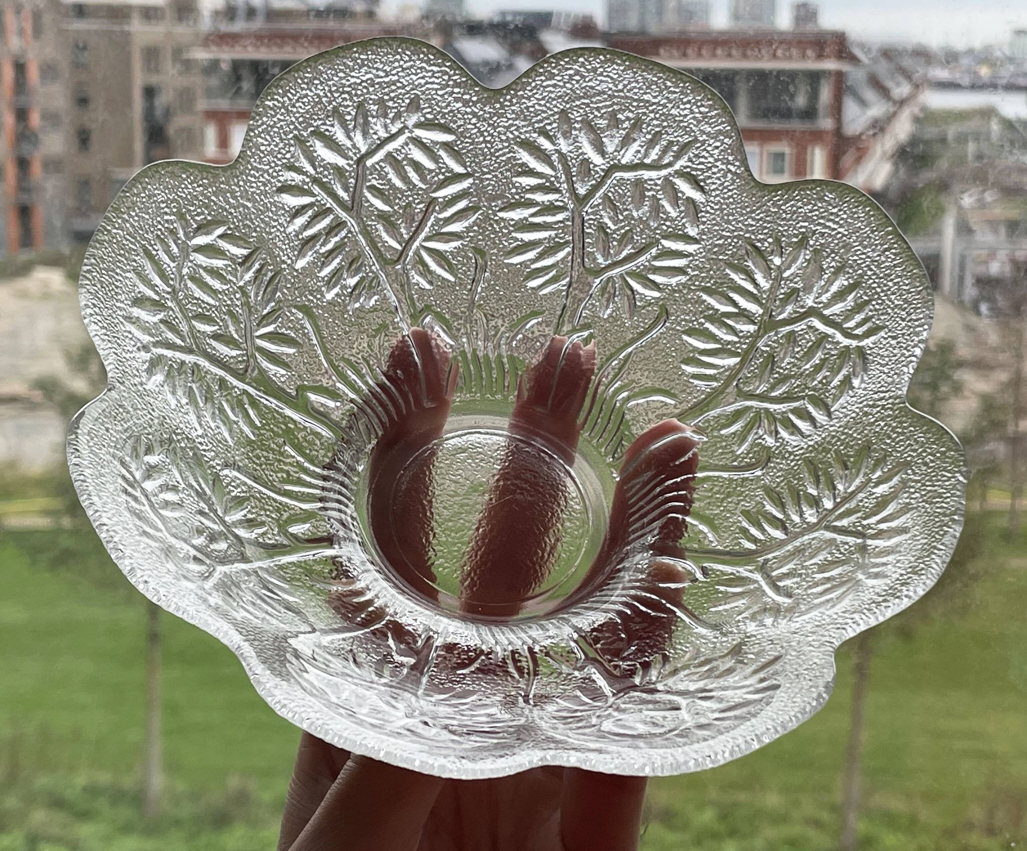 East German (GDR, probably Lausitzer) Crystal Glass Serving Bowl with Tree Motif