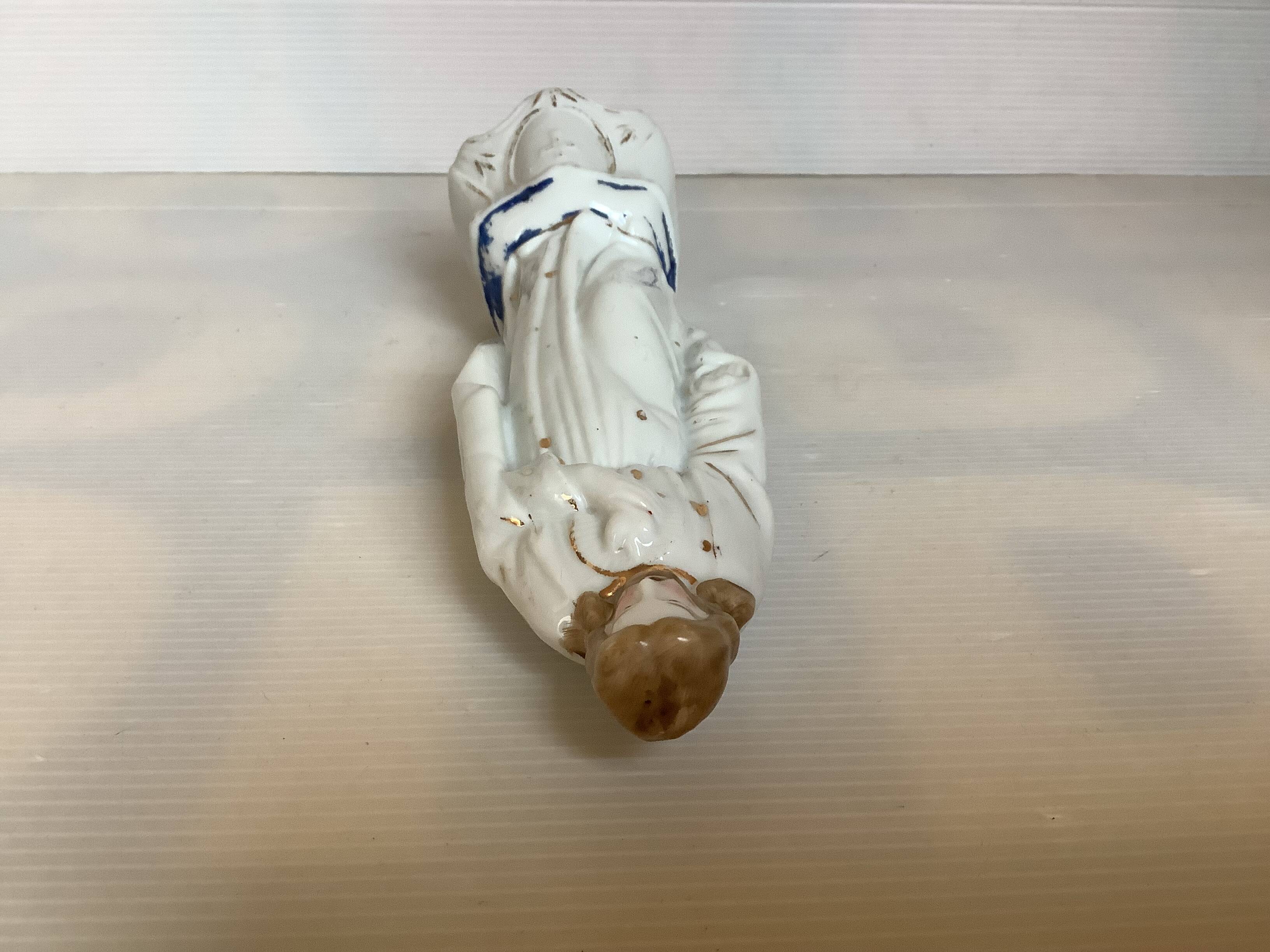 Ancient religious statuette