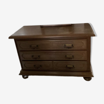 Commode