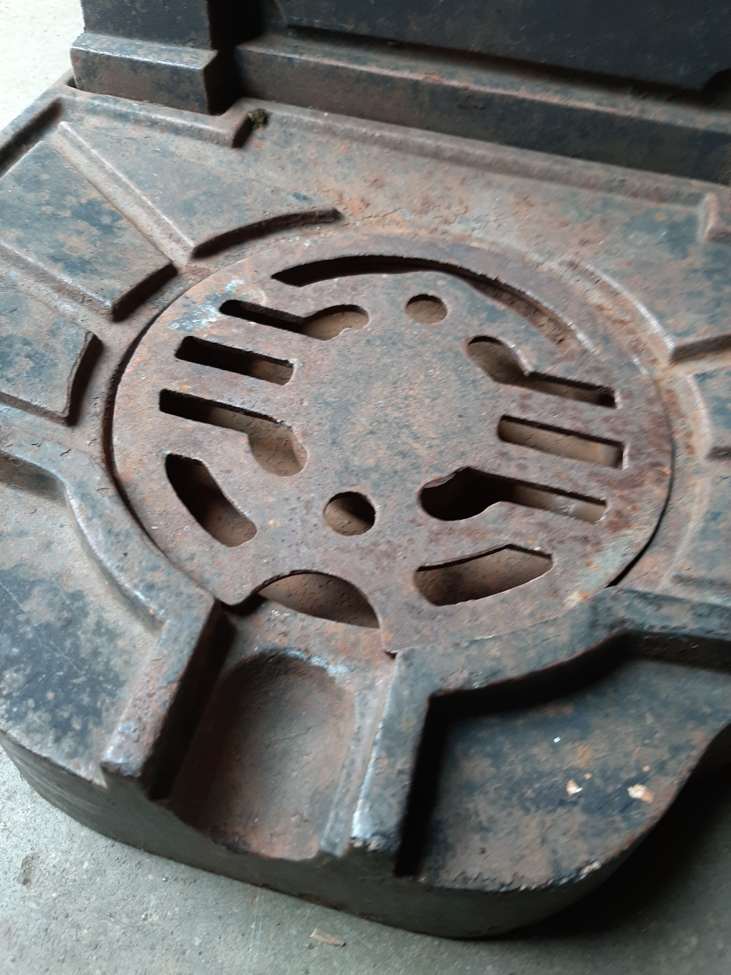 Cast-iron garden fountain