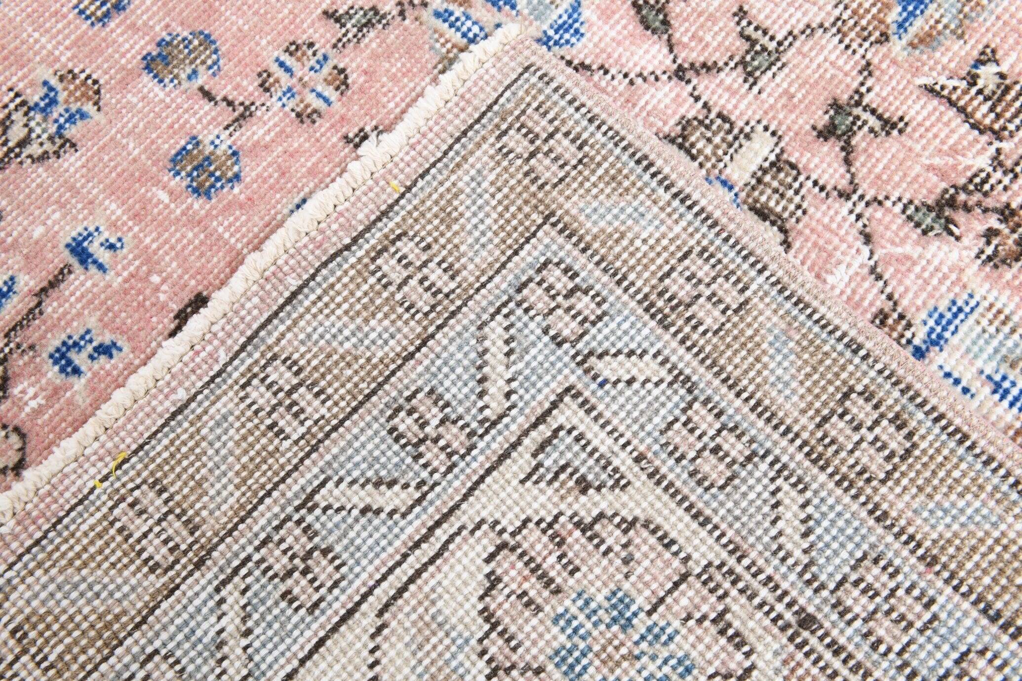 8' x 11' Pink Turkish Vintage Rug - 247x349 cm