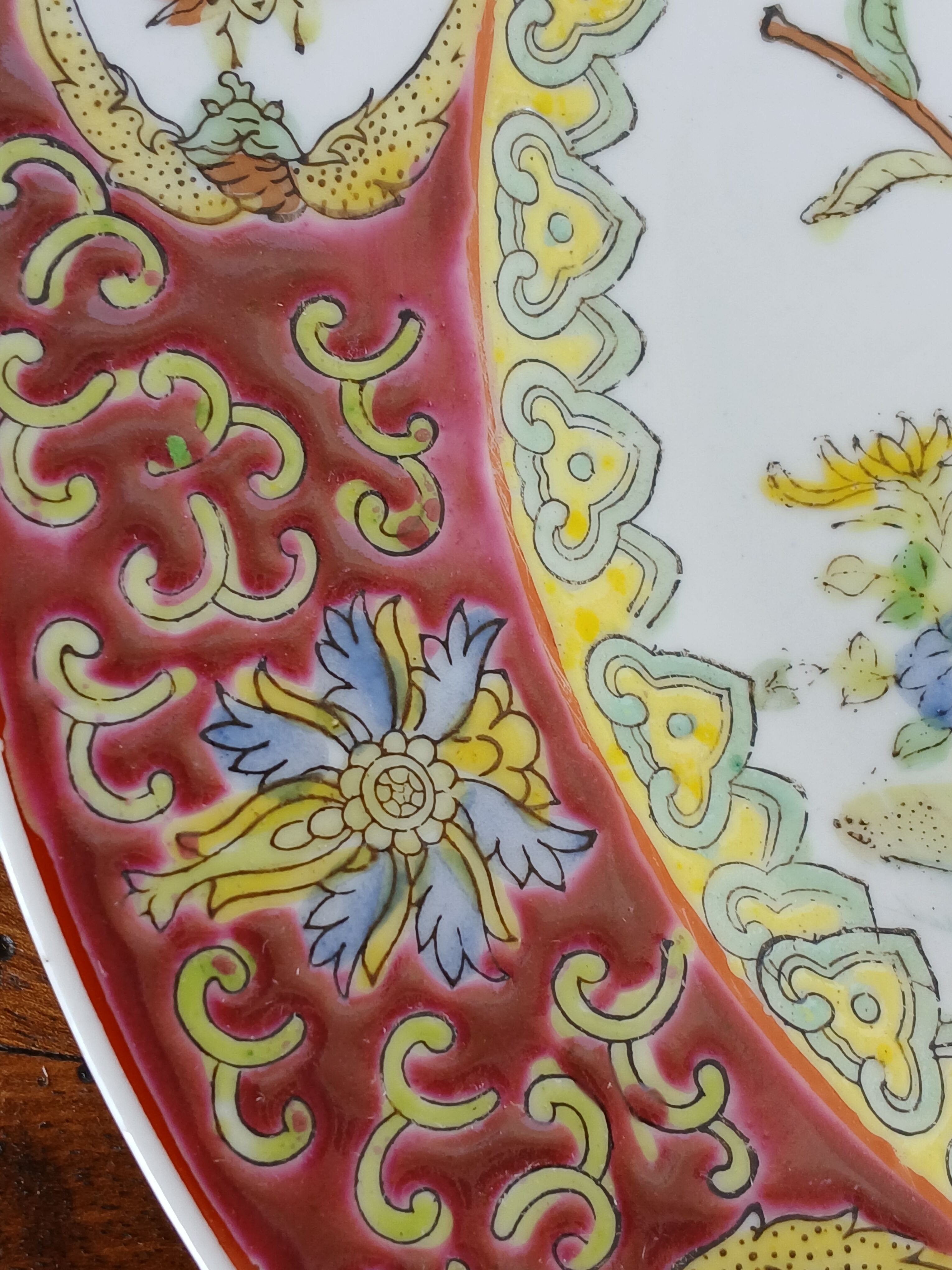Vintage Chinese collector's plate from the 1940s.
