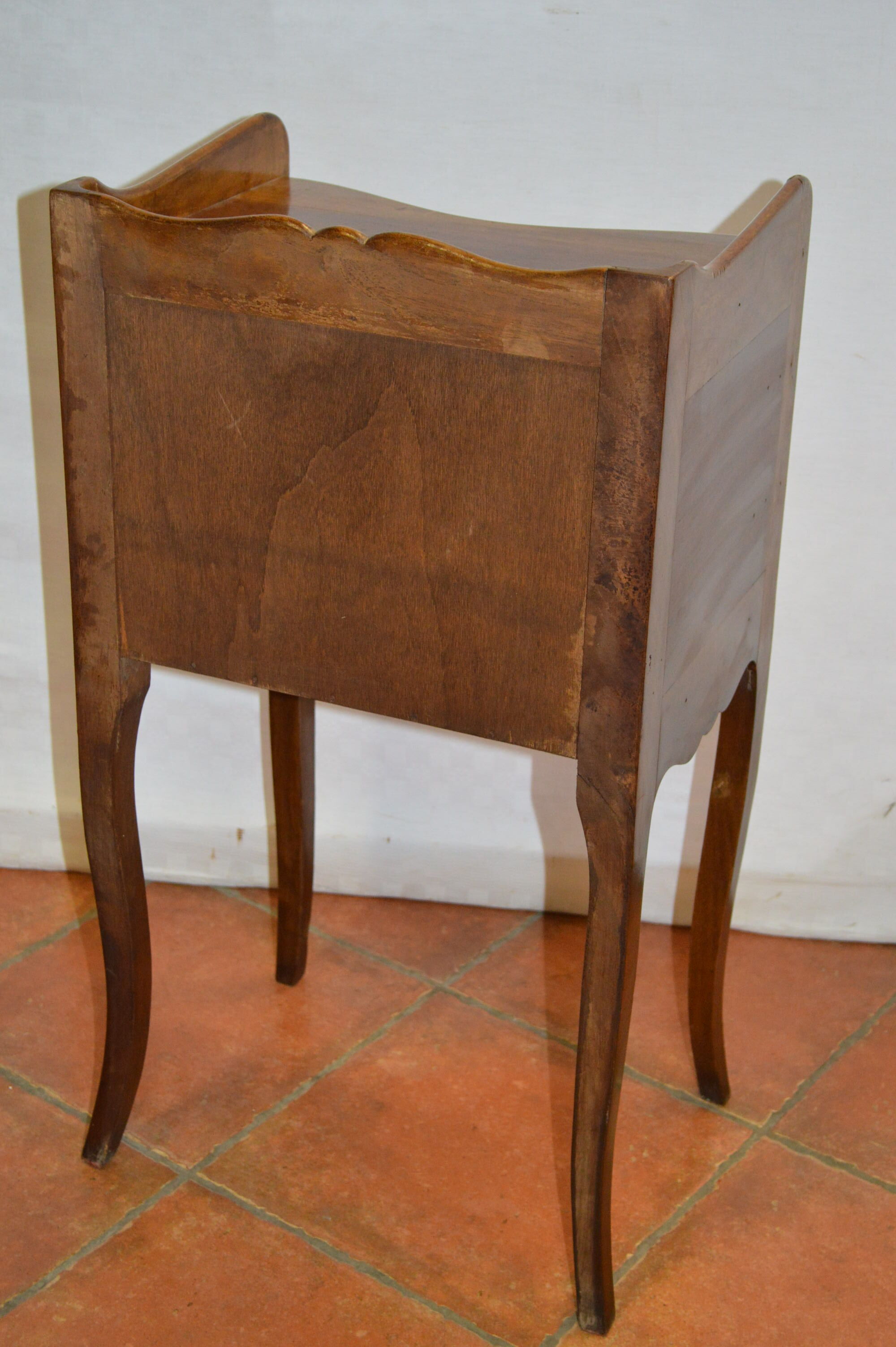 Blond mahogany bedside table