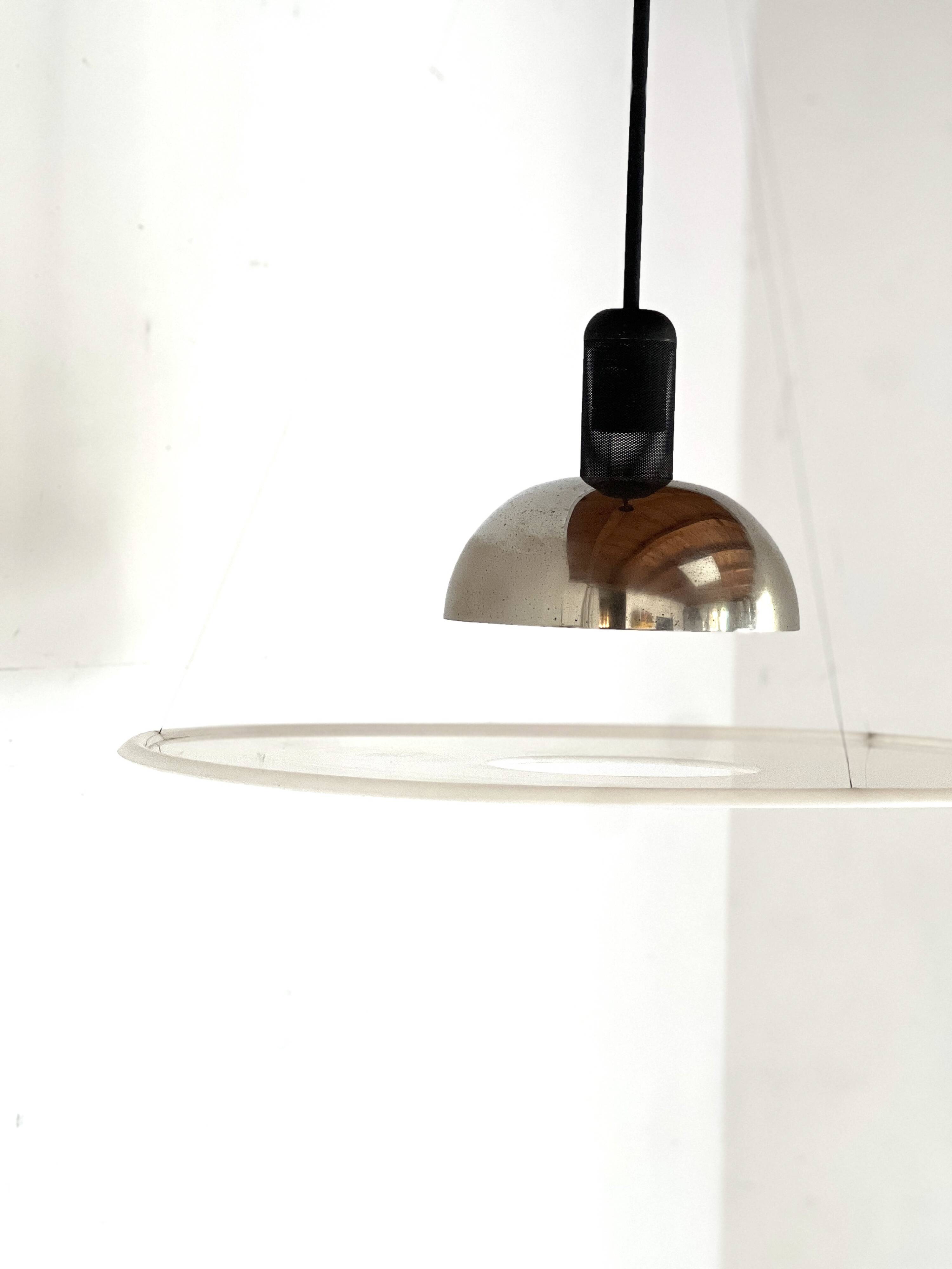 Frisbi pendant light