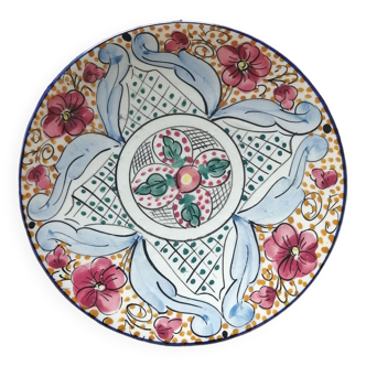 Ceramic and earthenware plate