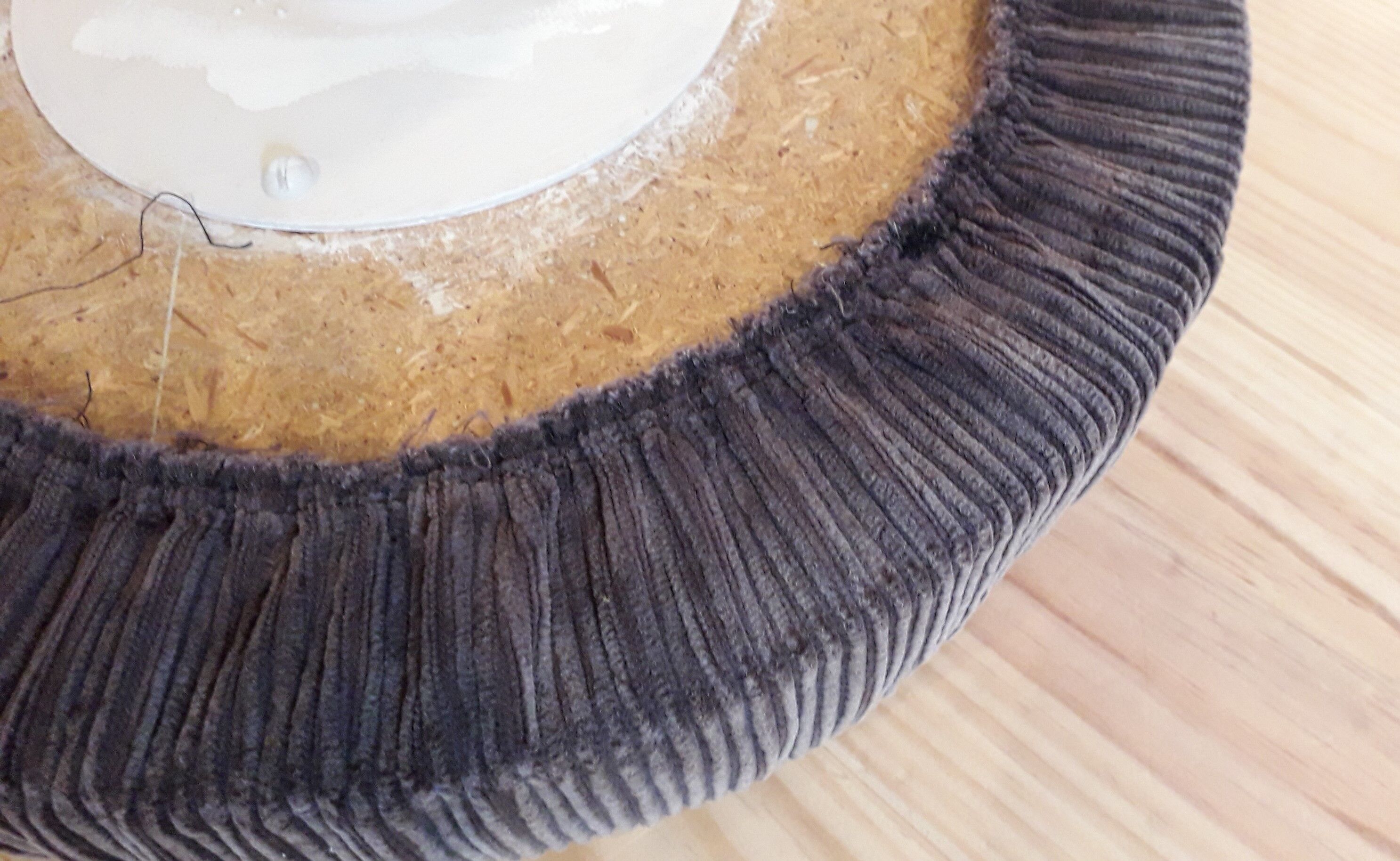 Vintage tulip foot stool