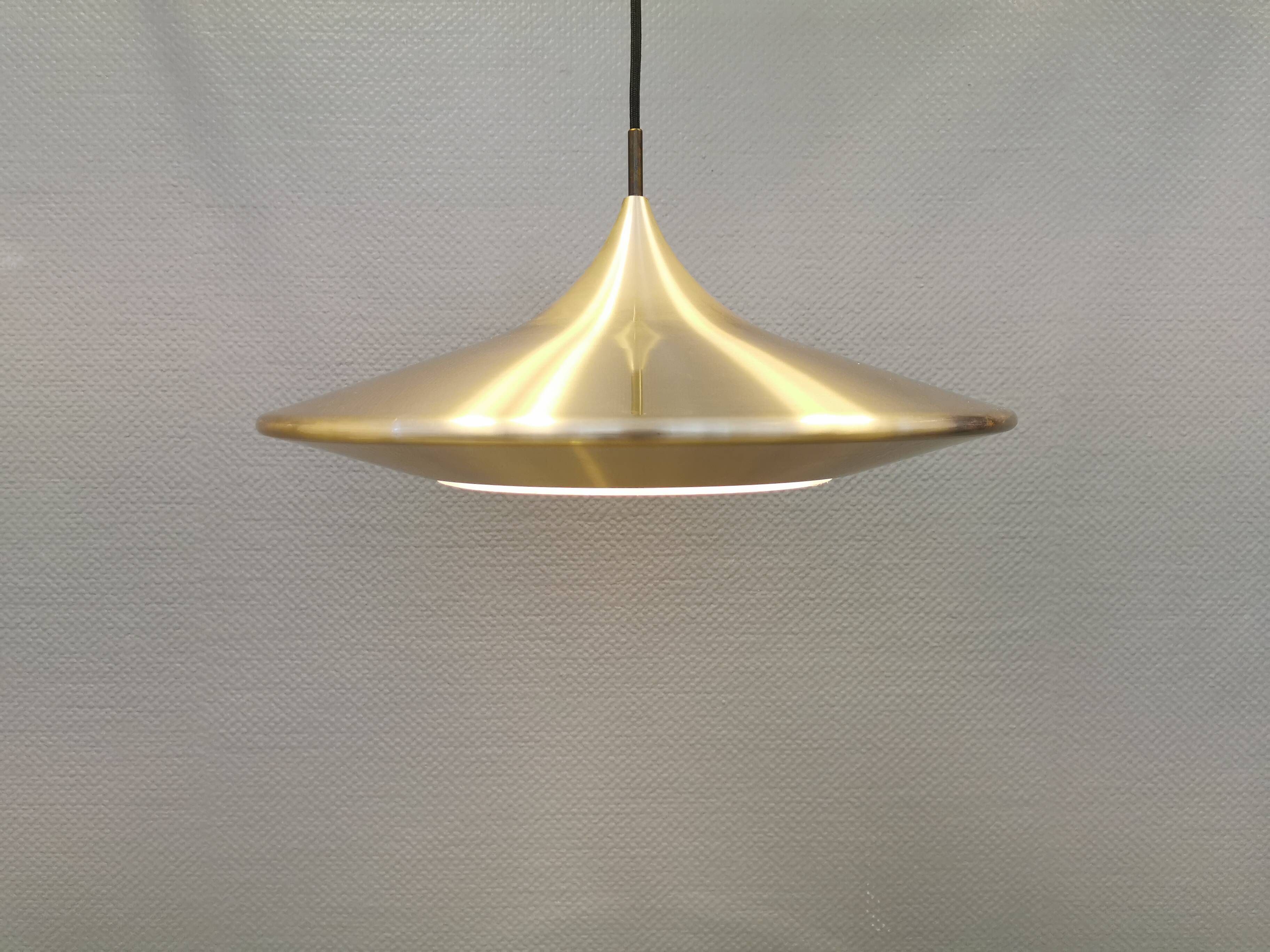 Minimalist and elegant gold coloured hanging lamp designed by Ejnar B. Mielby for Danish LYFA