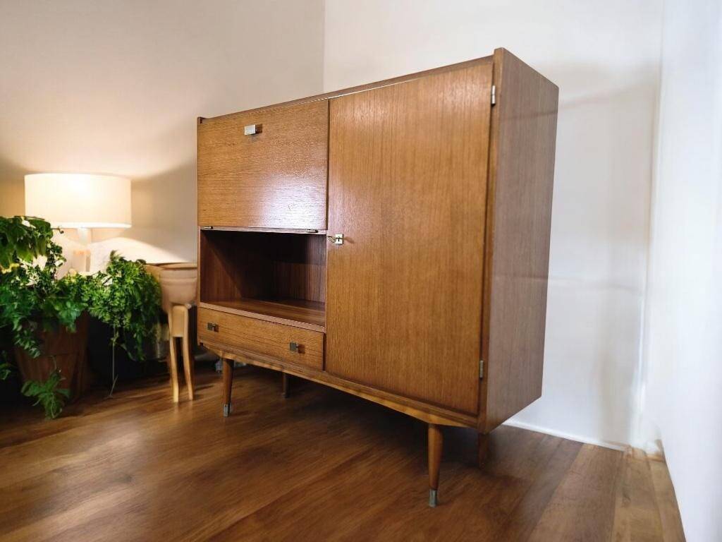 Vitrine/buffet/meuble bar vintage en bois