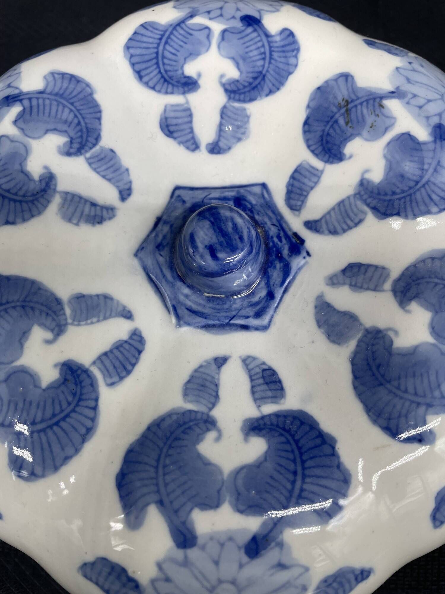 Chinese covered pot, box, jewelry box, pumpkin, white porcelain, China blue plant decor