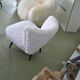 Chaise cocktail vintage blanche en fausse fourrure, structure et pieds en hêtre massif - 1950s