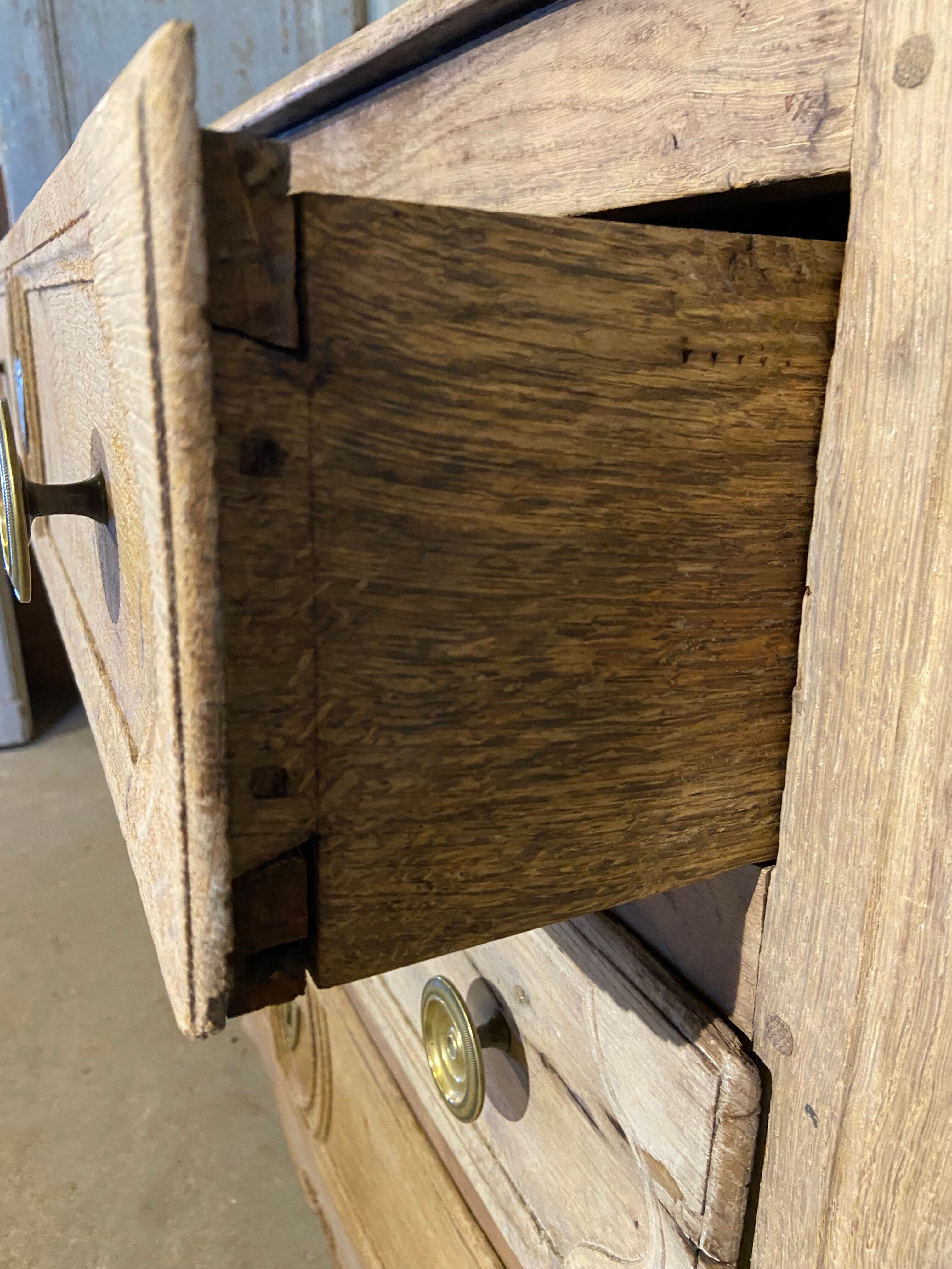 Chest of drawers early nineteenth century in light oak
