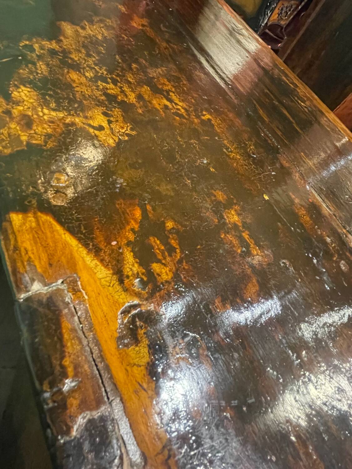 Antique Chinese 2-door sideboard