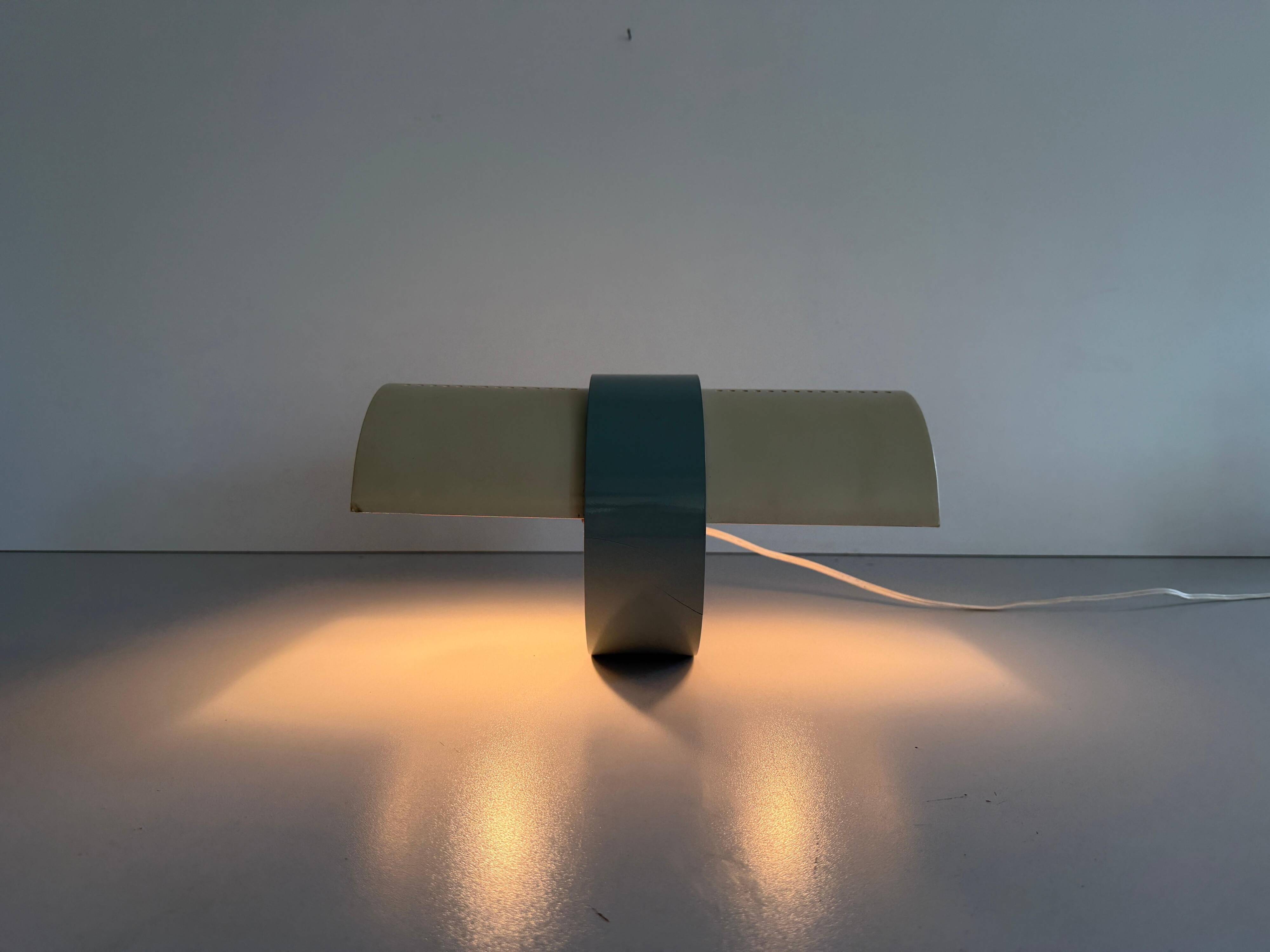 Simple wall light Model No by Eric Gottein for Artemide, 1970s, Italy.