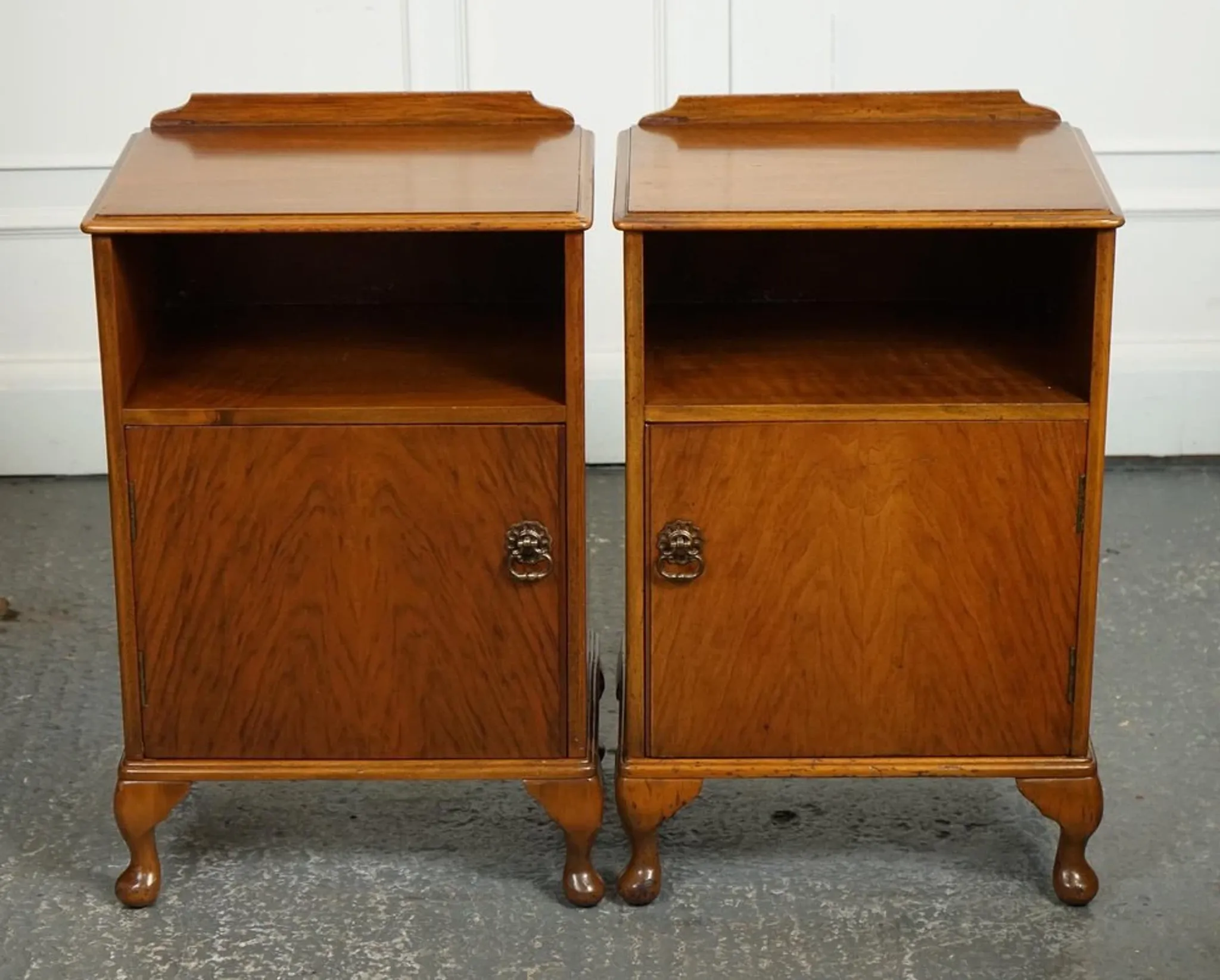 Art Deco Nightstands with Walnut Cabinet and Queen Anne Legs