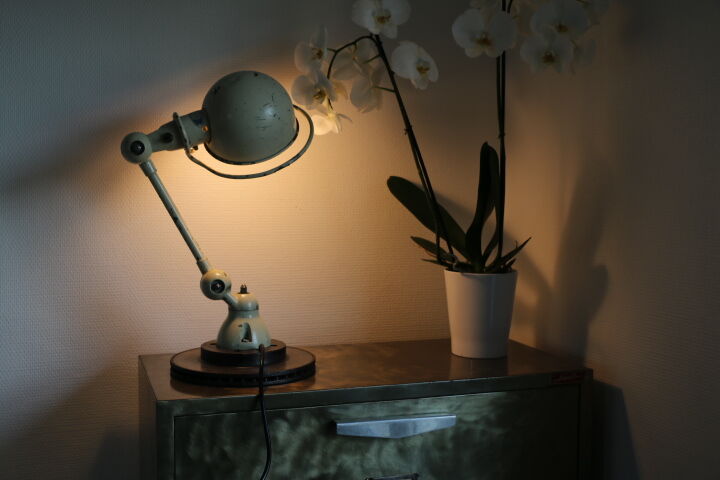 Jielde 1 white arm lamp
