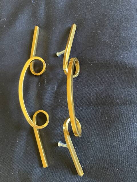 Furniture handles