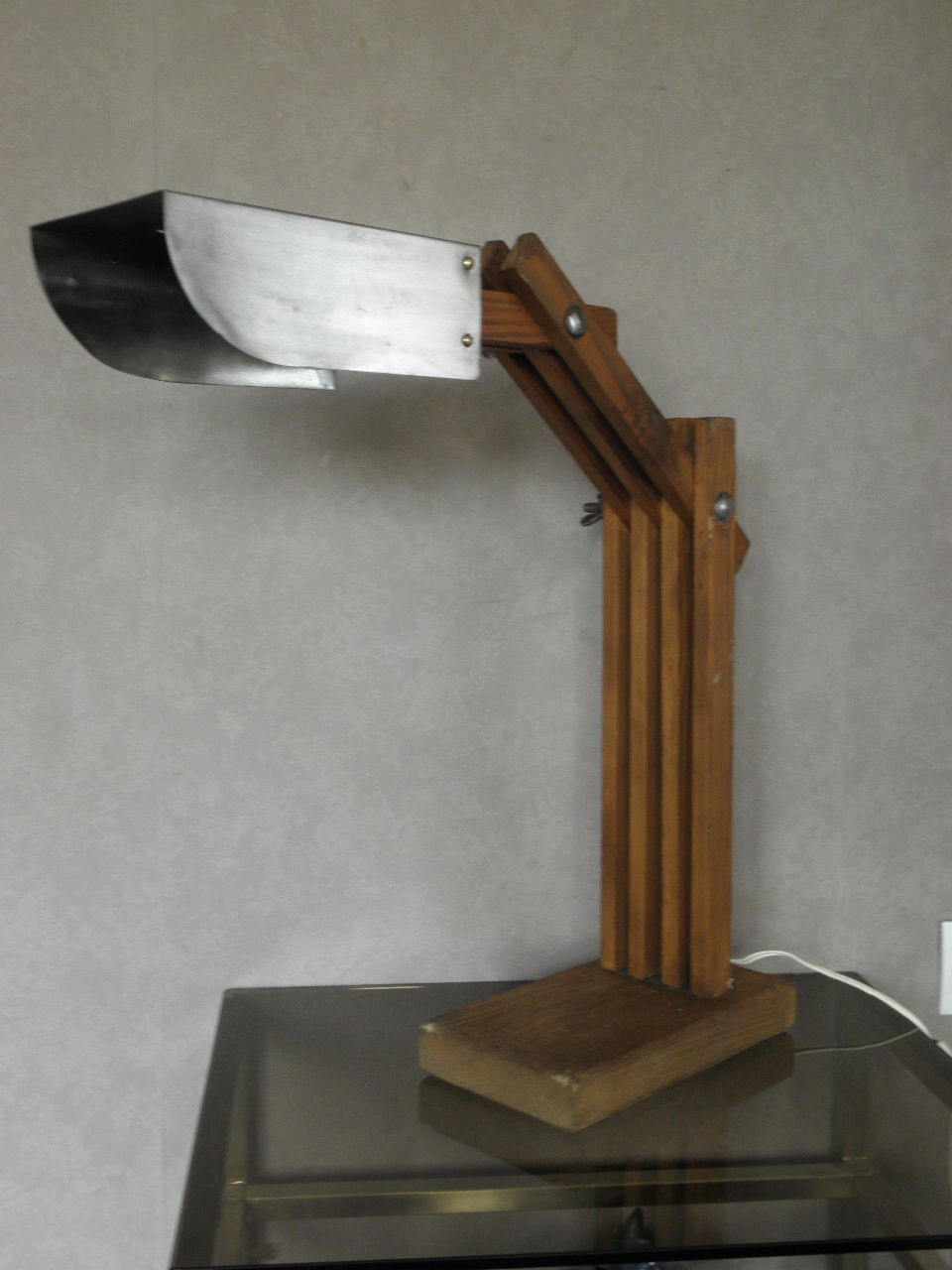 Vintage retro wooden crane table lamp