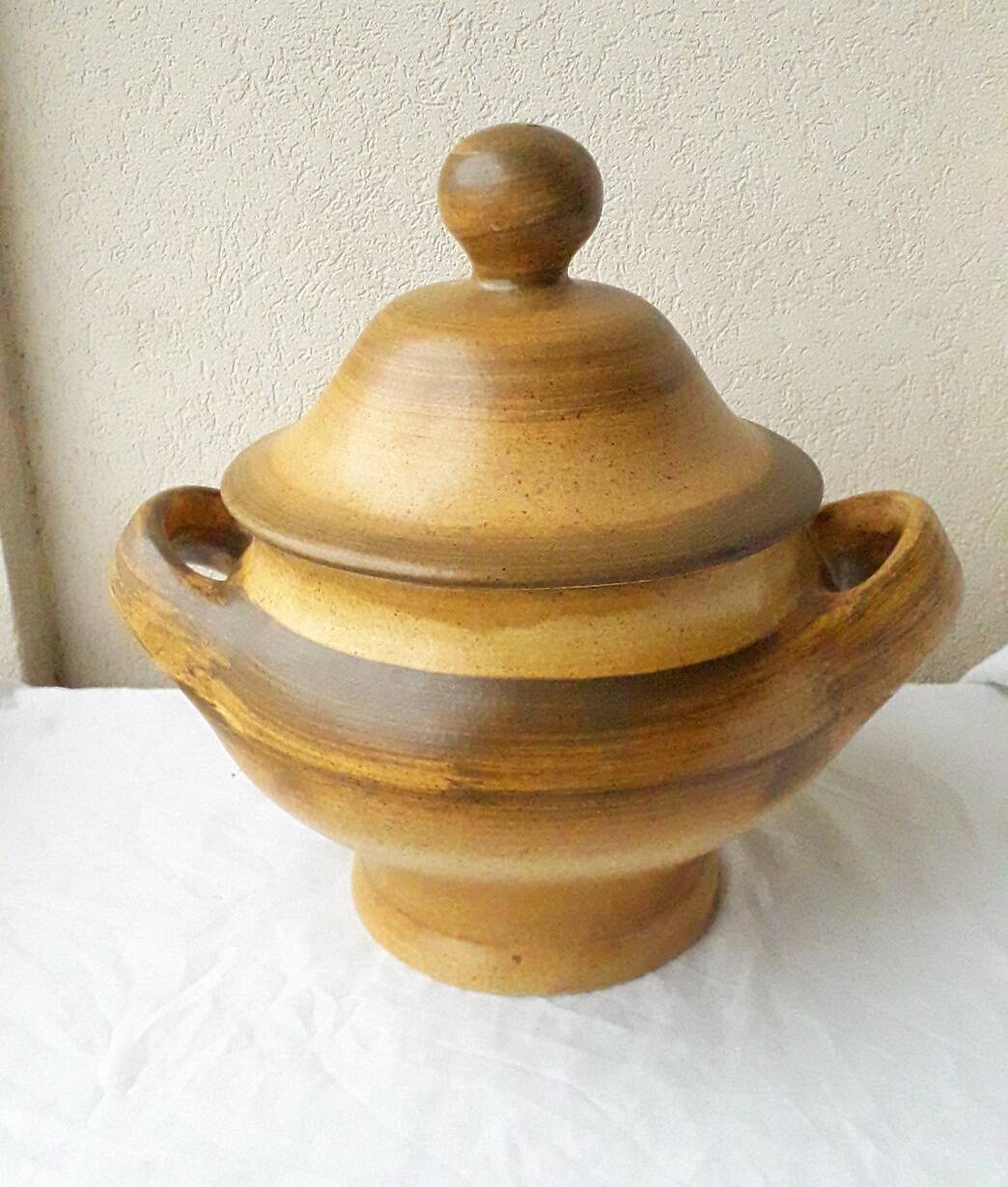 Ceramic soup tureen