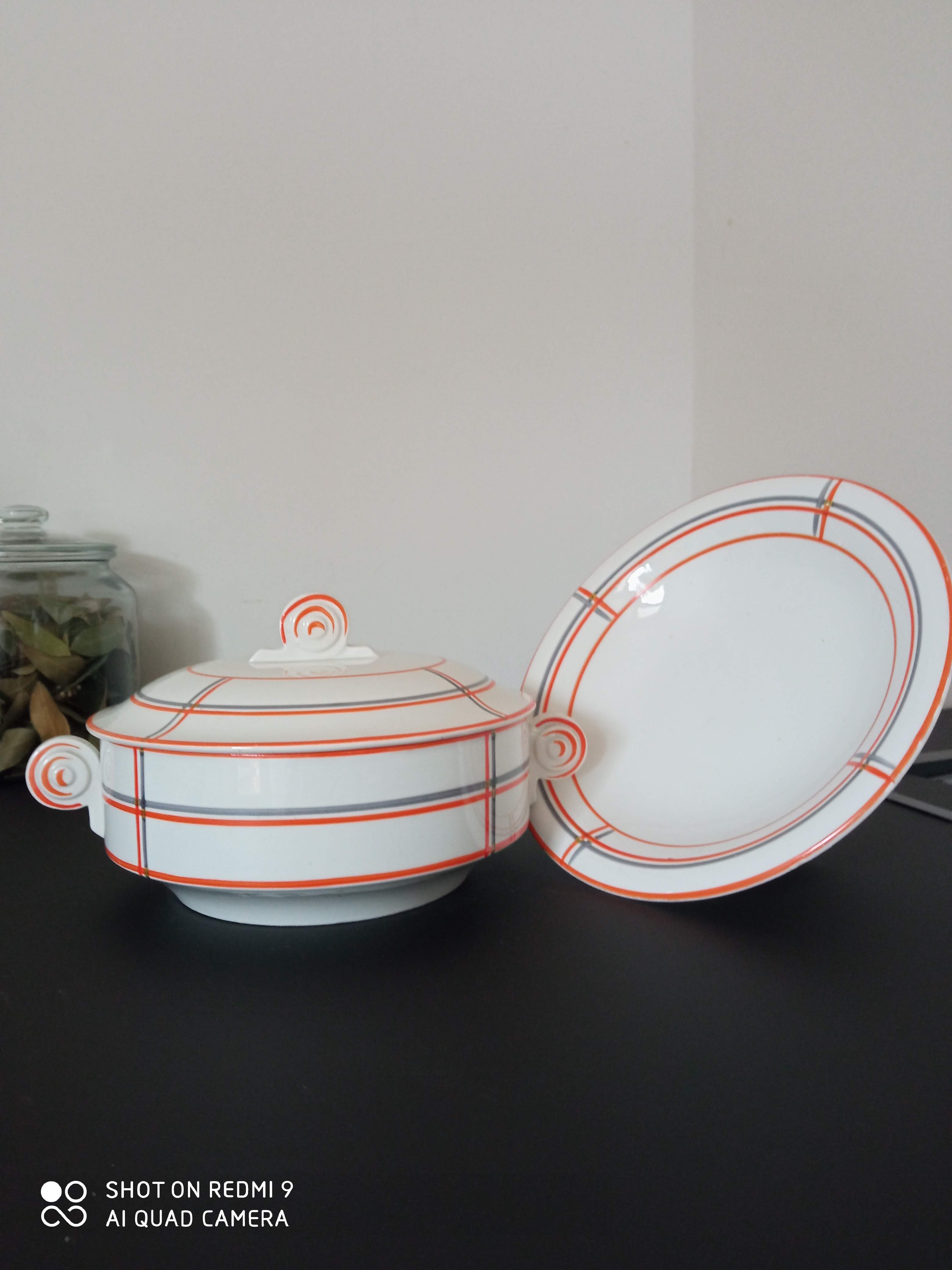 Jam service and antique onnaing ceramic compotier