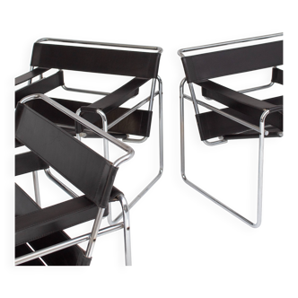 Chaise S33 – Cuir pleine fleur noir + Base chrome - Thonet