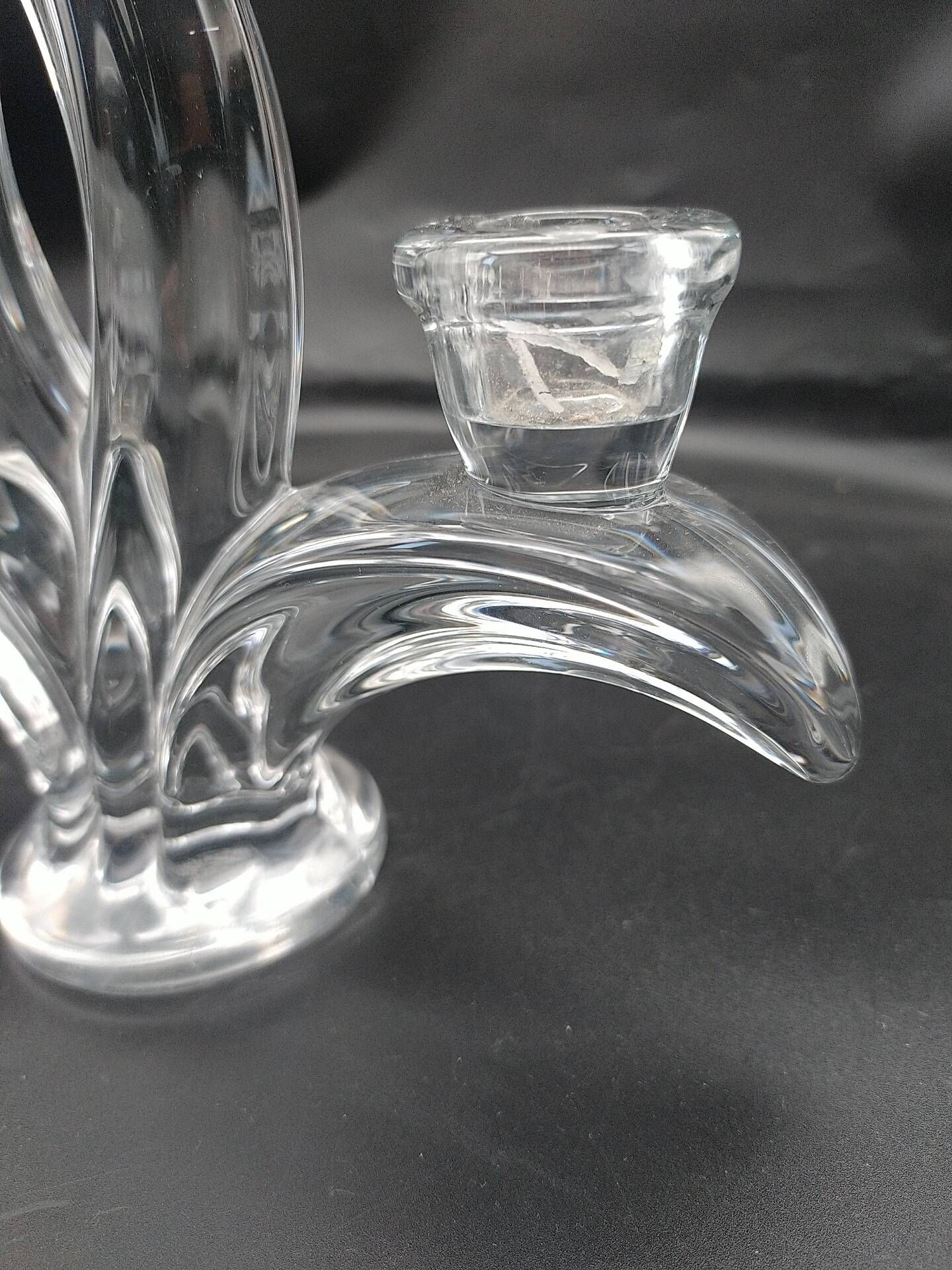 4 crystal lily candle holders from Vannes le Châtel.