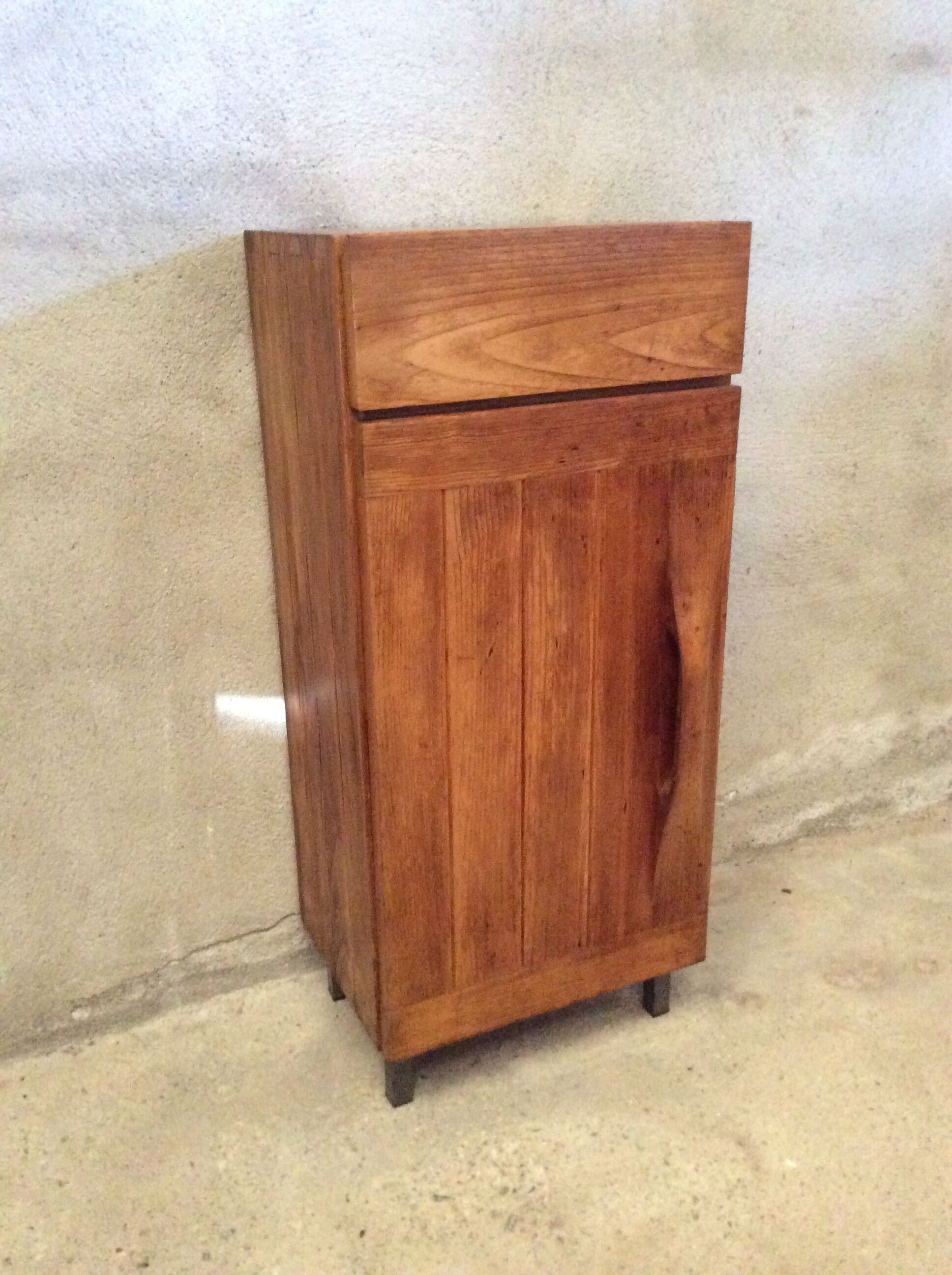 Furniture column Maison Regain 1980