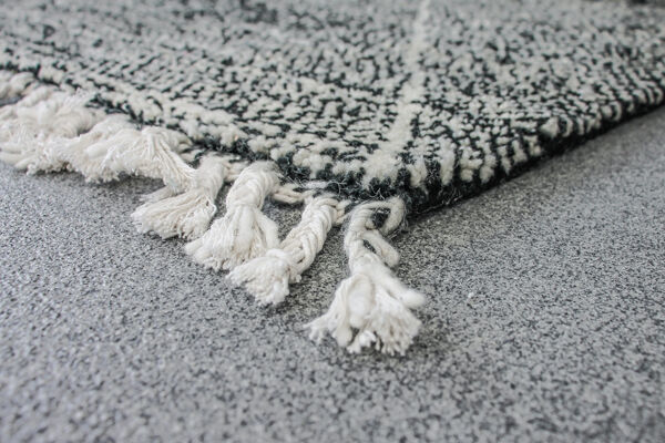 Tapis beni ouarain gris chine 240x160