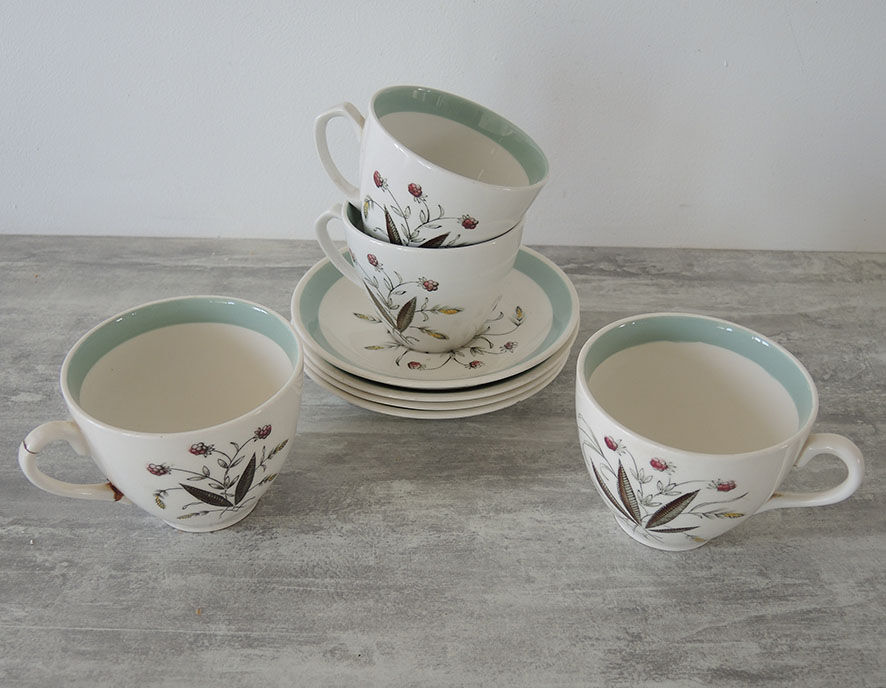 4 Old Cups & Saucers ALFRED MEAKIN England – Hedgerow