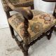 Paire de fauteuils de style Louis XIII a haut dossiers plats XX siècle
